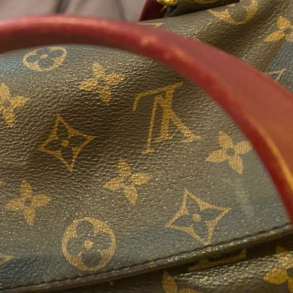 Louis Vuitton Manhattan NM in Raisin EUC - Picture 4 of 14